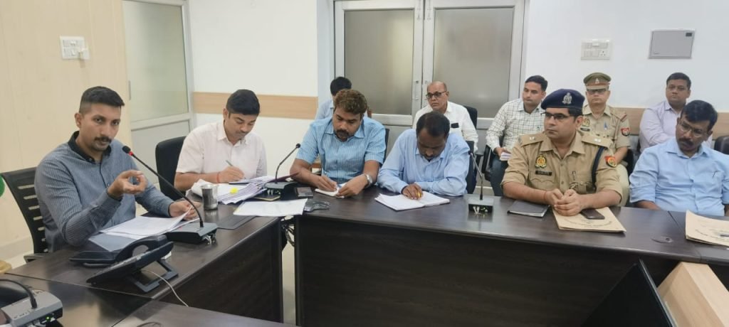 कानपुर18सितम्बर23* आई.जी.आर.एस. पोर्टल के विभिन्न विभागों के नोडल अधिकारियों के साथ समीक्षा बैठक सम्पन्न हुई। कानपुर18सितम्बर23* आई.जी.आर.एस. पोर्टल के विभिन्न विभागों के नोडल अधिकारियों के साथ समीक्षा बैठक सम्पन्न हुई।