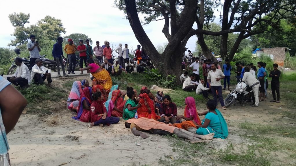 कानपुर नगर22सितम्बर*चौबेपुर।कल नहर मे डूबे युवक का शव कुरसौली थाना बिठूर मे मिला।