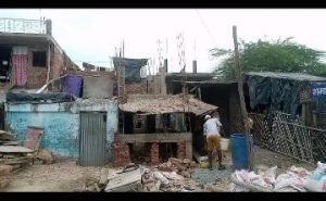 कानपुर नगर05सितम्बर23*राजस्व विभाग की सेटिंग के चलते जी टी रोड किनारे करोड़ों की बेशकीमती जमीन पर हो रहे खुलेआम कब्जे