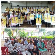 औरैया10सितम्बर23*दिबियापुर नगर के बेला रोड स्थित पीतांबरा वाटिका में विप्र वंश की मासिक बैठक हुई।