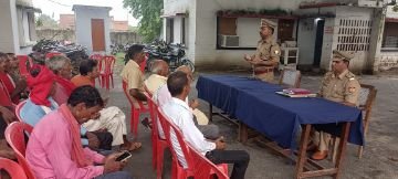 हरदोई15सितम्बर23*अवैध शराब की बिक्री की रोकथाम को ग्राम प्रधान व चौकीदार बनेंगे मददगार