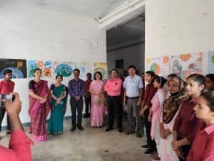 कौशाम्बी16सितम्बर23*भवंस मेहता महाविद्यालय में पोस्टर प्रतियोगिता का आयोजन*