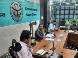 कानपुर नगर19सितम्बर23*मण्डलायुक्त सभागार में सिटी डेवलपमेंट प्लान पर कार्य कर रही कन्सल्टेन्ट की टीम द्वारा प्रेजेंटेशन दिया गया।