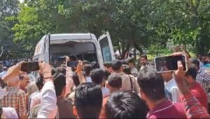 मेरठ20सितम्बर23*CCSU में छात्र के सुसाइड का मामला