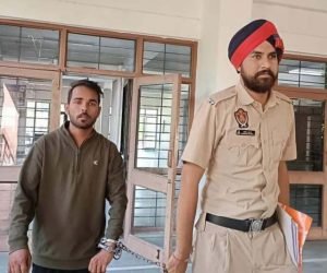 पंजाब 21 अक्टूबर 2023* नाबालिग लडकी को शादी का झांसा देकर बलात्कार करने वाला व्यक्ति साहिल कुमार गिरफ्तार, रिमांड के पश्चात जेल भेजा