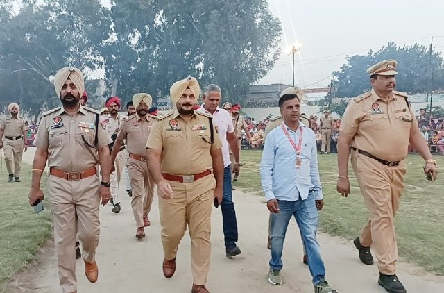 पंजाब 25 अक्टूबर 2023* एसएसपी मनजीत सिंह ढेसी ने जिले को नशामुक्त करने का किया आह्वान, लोगों से की मदद की अपील