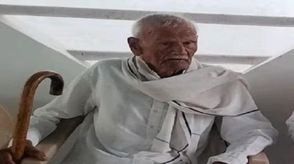 इटावा01अक्टूबर23*समाजवादी पार्टी के राष्ट्रीय महासचिव रामगोपाल यादव के बड़े भाई अतर सिंह यादव का हुआ निधन,*