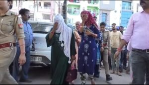 कानपुर नगर4अक्टूबर23*डीसीपी पूर्वी आकाश पटेल ने होटल मे चल रहे सेक्स रैकेट का किया भंडाफोड़_*