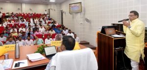 लखनऊ10अक्टूबर23*दिव्यांगजन सशक्तीकरण एवं पिछड़ा वर्ग कल्याण अधिकारियों की कार्यशाला को मंत्री नरेन्द्र कश्यप ने किया सम्बोधित