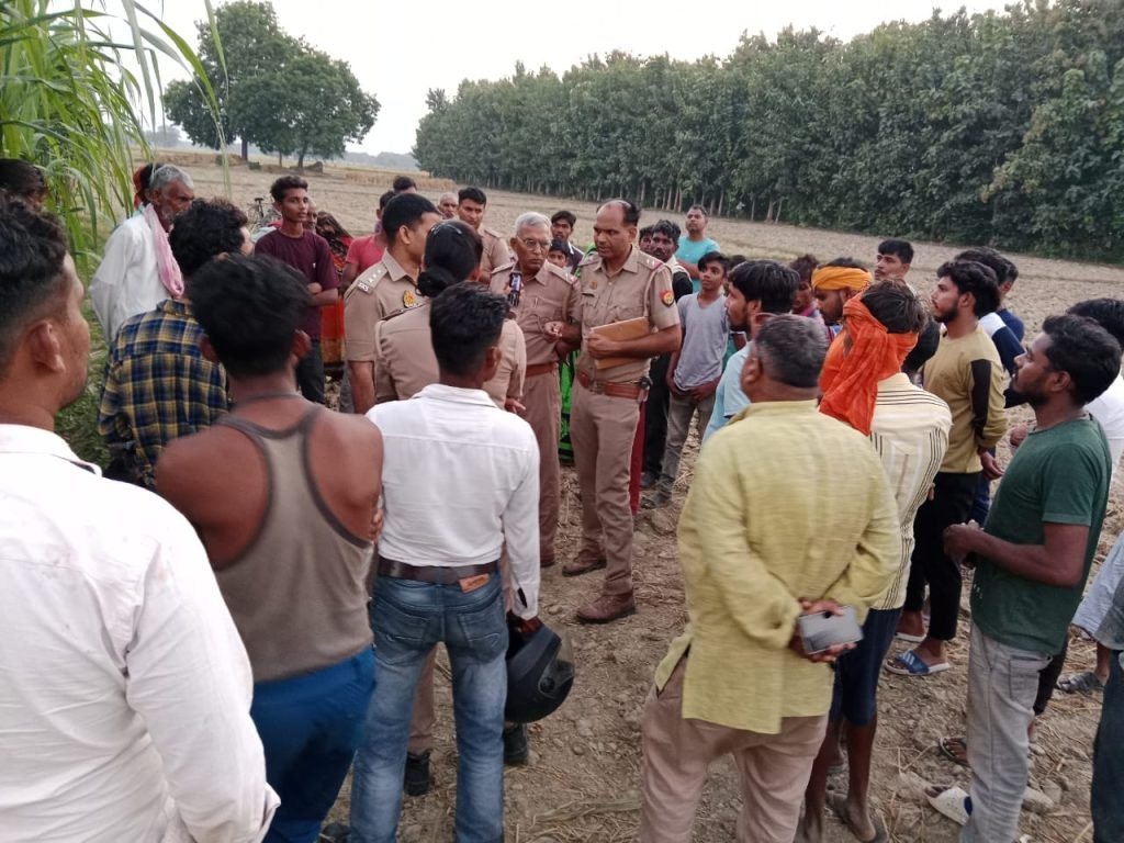 कौशाम्बी20अक्टूबर23*बच्ची से दुष्कर्म की जानकारी मिलते ही घटनास्थल पर पहुंचे सीओ*