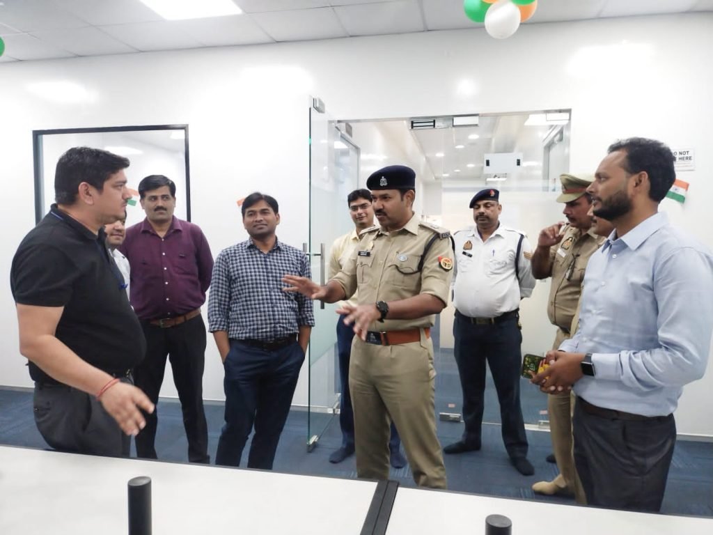 सहारनपुर21अक्टूबर23*बिना हैलमेट चलने और थ्री राइडिंग करने वाले हो जाएं सावधान*