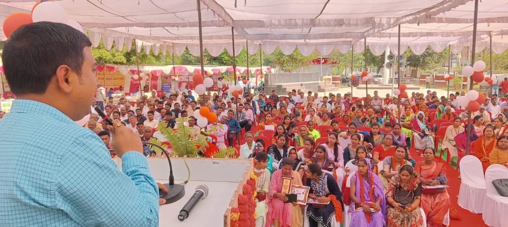 कौशाम्बी25अक्टूबर23*विकास खण्ड कड़ा एवं सरसवॉ के 473 शिक्षकों को टैबलेट किया गया वितरित* कौशाम्बी25अक्टूबर23*विकास खण्ड कड़ा एवं सरसवॉ के 473 शिक्षकों को टैबलेट किया गया वितरित*