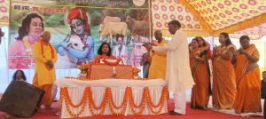 कौशाम्बी29अक्टूबर23*विष्णु महायज्ञ में प्रतिभाग कर प्रभारी मंत्री ने लिया भागवत कथा का रसास्वादन*