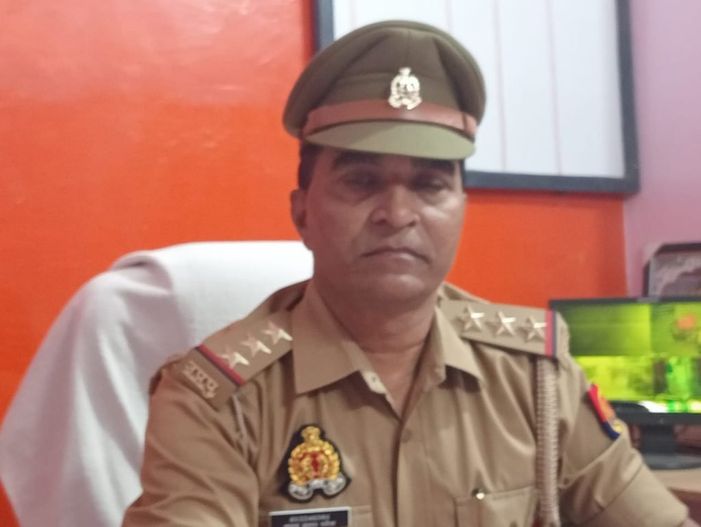 चित्रकूट29अक्टूबर23*कानून व्यवस्था को सुदृढ़ बनाना हमारी पहली प्राथमिकता ,श्याम प्रताप पटेल चित्रकूट। चित्रकूट29अक्टूबर23*कानून व्यवस्था को सुदृढ़ बनाना हमारी पहली प्राथमिकता ,श्याम प्रताप पटेल चित्रकूट।