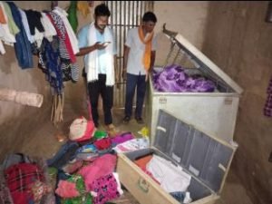 कौशाम्बी03अक्टूबर23*सोने चांदी के जेवर नगद रुपए सहित लाखों का सामान उठा ले गए चोर*