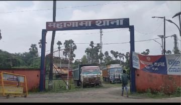 गोड्डा झारखंड03अक्टूबर23*वाहन चेकिंग सिर्फ आम जनता के लिए अवैध कारोबार और बालू माफिया के लिए यह कानून क्यों नहीं* गोड्डा झारखंड03अक्टूबर23*वाहन चेकिंग सिर्फ आम जनता के लिए अवैध कारोबार और बालू माफिया के लिए यह कानून क्यों नहीं*