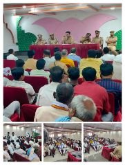 कानपुर नगर11अक्टूबर23*त्यौहार के दृष्टिगत क्षेत्र के सम्मानित और संभ्रांत व्यक्तियों के साथ बैठक हुई।