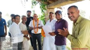 कौशाम्बी13अक्टूबर23*उप कृषि निदेशक एवम सहा0 सांख्यकी अधिकारी पहुंचे धान के खेत में।