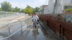 पंजाब 16 अक्टूबर 2023* स्टील ओवर ब्रिज के पास पानी भरने से लोग परेशान