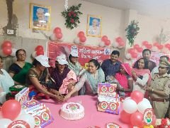 उन्नाव16अक्टूबर23*DM अपूर्वा दुबे ने नवजात बालिकाओं का मनाया जन्मोत्सव।*