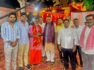 वाराणसी23अक्टूबर23*नवमी के दिन यज्ञ एवं कन्या पूजन का हुआ आयोजन*