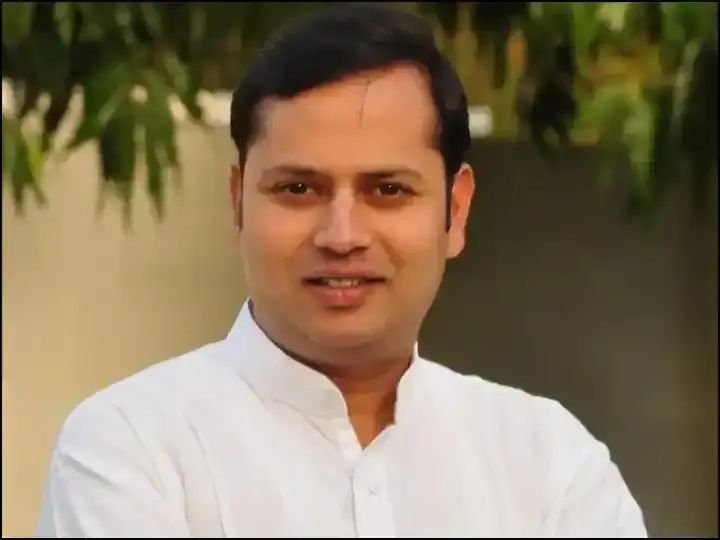 जयपुर26अक्टूबर23*30 अक्तूबर को ईडी के समक्ष पेश होंगे वैभव गहलोत, तारीख बदलने का किया था निवेदन। जयपुर26अक्टूबर23*30 अक्तूबर को ईडी के समक्ष पेश होंगे वैभव गहलोत, तारीख बदलने का किया था निवेदन।