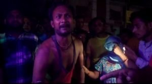 मथुरा 07 नवम्बर 2023* थाना जमुना पर पुलिस चौकी के समीपढकेल लग रहे व्यक्ति पर किया हमला