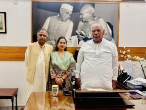 दिल्ली05नवम्बर23*समाजवादी पार्टी से इस्तीफा देने के बाद सीनियर लीडर और पूर्व सांसद रवि वर्मा कांग्रेस में शामिल हो गए हैं।