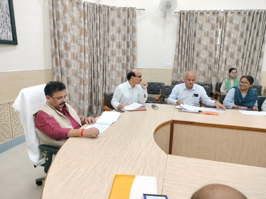 कानपुर नगर06नवम्बर24* उ0प्र0 में बेहतर कानून व्यवस्था का यह प्रमाण है कि पहले से अब दो गुना ज्यादा रजिस्ट्री हो रही हैः-मा0 मंत्री*