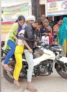 औरैया08नवम्बर23*जिले में स्वास्थ्य सेवाओं का जनाजा निकल गया।