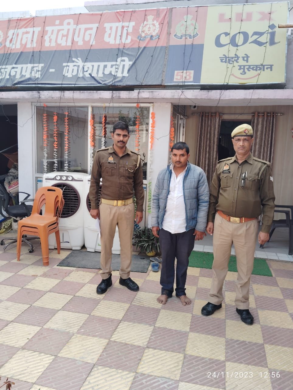 कौशाम्बी24नवम्बर23*प्रॉपर्टी के लिए सौतेली मां की कुल्हाड़ी से काटकर हत्या करने वाला आरोपी गिरफ्तार*