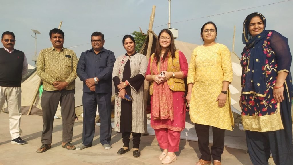 मुजफ्फरनगर26नवम्बर23* शुकतीर्थ में एसडीएम निकिता शर्मा, मोनालिसा जौहरी और चित्रा सिंह ने संभाली मेले की कमान* मुजफ्फरनगर26नवम्बर23* शुकतीर्थ में एसडीएम निकिता शर्मा, मोनालिसा जौहरी और चित्रा सिंह ने संभाली मेले की कमान*