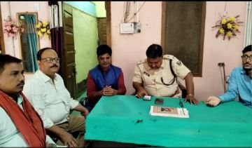 भागलपुर05नवमर23*त्योहारों को लेकर मोजाहिदपुर थाना में पीस कमेटी की बैठक हुई। भागलपुर05नवमर23*त्योहारों को लेकर मोजाहिदपुर थाना में पीस कमेटी की बैठक हुई।