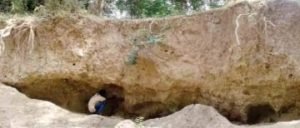 कौशाम्बी10नवम्बर23*सावधान ! टीलो में बने सुरंग के अंदर से पुताई के लिए ना निकालें मिट्टी, हर वर्ष जाती है कई जानें*