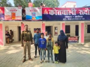अयोध्या17नवम्बर23*पुलिस ने गायब बच्चों लखनऊ से बरामद कर किया परिजनों के हवाले