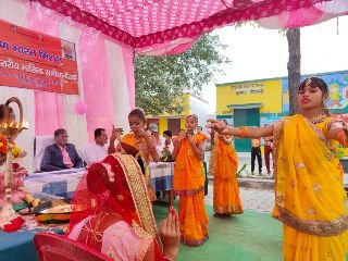 कौशाम्बी21नवम्बर23*विद्यालय को निपुण बनाने वाले शिक्षक शिक्षिकाओं को किया सम्मानित*