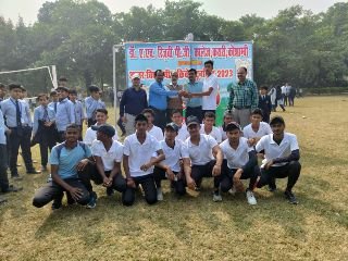 कौशाम्बी21नवम्बर23*नेशनल इंटर कॉलेज ने भवंस मेहता कॉलेज को 20 रन से हराया*