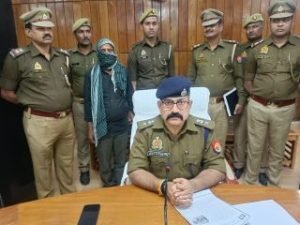 बहराइच21नवम्बर23*एक अदद काले रंग का टैम्पू के साथ एक नफर अभियुक्त गिरफ्तार