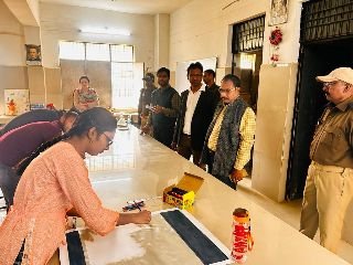 कौशाम्बी22नवम्बर23*महामाया राजकीय महाविद्यालय में जिला स्तरीय प्रतियोगिता का आयोजन*