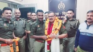 कौशाम्बी23नवम्बर23*पिपरी थाना अध्यक्ष श्रवण कुमार सिंह को दी गई भावभीनी विदाई*
