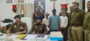 वाराणसी24नवम्बर23*विगत दिनों हुए सनसनी खेज हत्या का  डीसीपी गोमती जोन ने किया खुलासा।