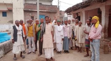 कौशाम्बी28नवम्बर23*विभिन्न समस्याओं को लेकर सेंगरहा गांव में एक जुट हुए किसान*