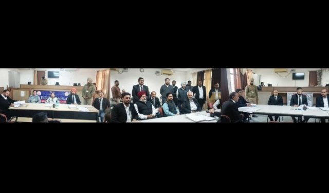 पंजाब 10 दिसम्बर 2023* अबोहर सबडिवीजन की अदालतों में नैशनल लोक अदालत लगाई पंजाब 10 दिसम्बर 2023* अबोहर सबडिवीजन की अदालतों में नैशनल लोक अदालत लगाई