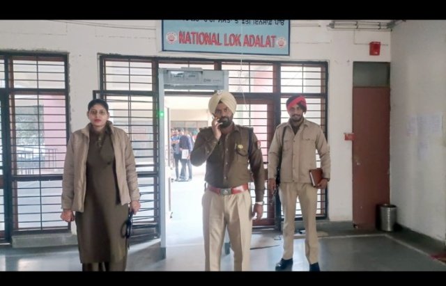 पंजाब 10 दिसम्बर 2023* अबोहर के डीएसपी अरूण मुंडन ने किया अदालतों का निरीक्षण पंजाब 10 दिसम्बर 2023* अबोहर के डीएसपी अरूण मुंडन ने किया अदालतों का निरीक्षण