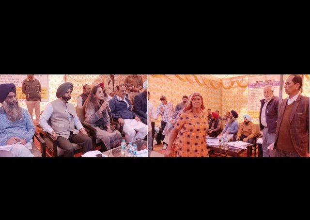 पंजाब 20 दिसंबर 2023* अबोहर एसडीएम कार्यालय में लोगों की सुविधा हेतू कैम्प लगाया गया