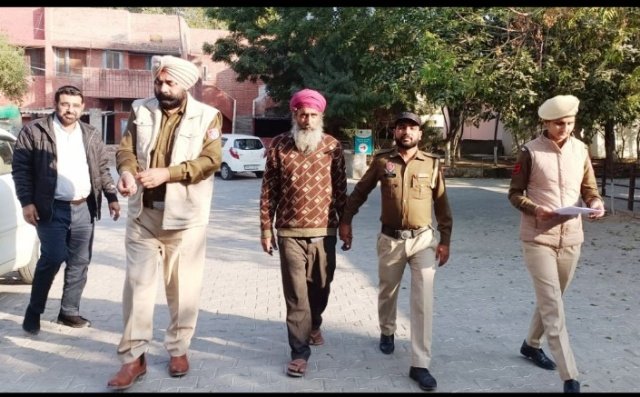 पंजाब 06 दिसम्बर 2023* ट्रक ड्राईवर गुरमती सिंह 280 नशीली गोलियों सहित काबू, पुलिस रिमांड पर पंजाब 06 दिसम्बर 2023* ट्रक ड्राईवर गुरमती सिंह 280 नशीली गोलियों सहित काबू, पुलिस रिमांड पर