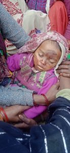 बिजनौर01दिसम्बर23*दूध से भरे पिकअप वाहन की चपेट मे आकर मासूम बच्ची की मौत।*