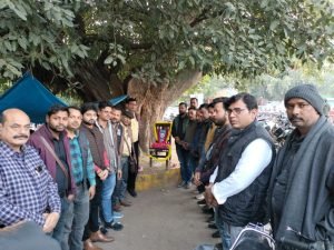 वाराणसी12दिसम्बर23*वरिष्ठ पत्रकार को वाराणसी के मीडिया कर्मियों ने शोकसभा कर दी भावभीनी श्रद्धांजलि*