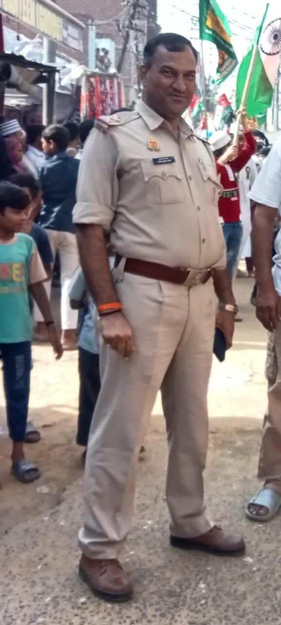 अलीगढ़15दिसम्बर23*दरोगा की गोली का शिकार बनी महिला ने अस्पताल मे दम तोड़ा,नही हुई कोई कार्यवाही।