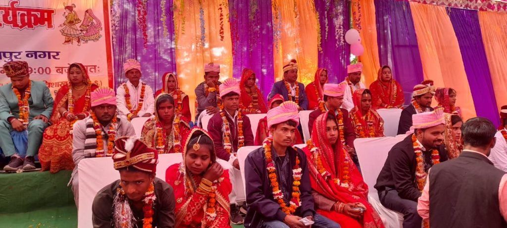 *ब्रेकिंग चौबेपुर* कानपुर नगर15दिसम्बर23*विकासखंड परिसर में कराया जा रहा सामूहिक विवाह कार्यक्रम।